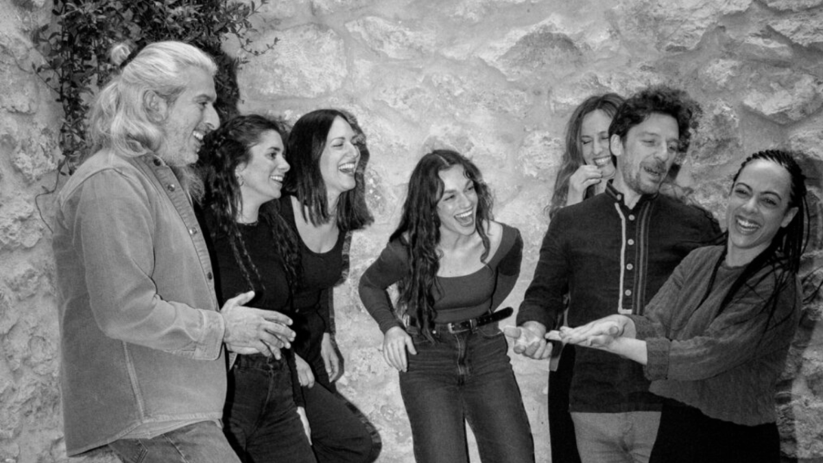 Ο Γιάννης Χαρούλης συμπράττει με την ομάδα Bodyterranean