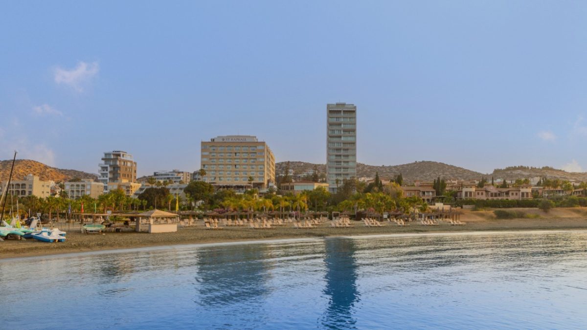 Χριστούγεννα στο St. Raphael Resort & Marina στη Λεμεσό