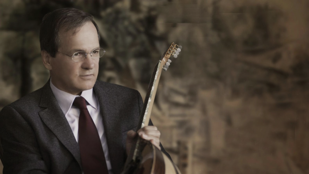 To «Mαγικό Kουτάκι» του Χρήστου Νικολόπουλου